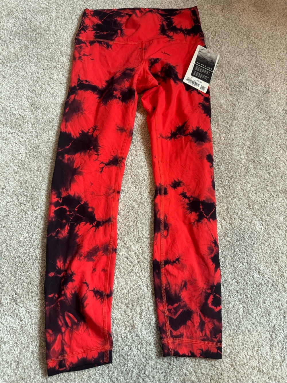 lululemon athletica Red & Black Tie-Dye wunder under